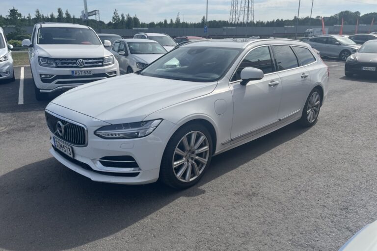 Volvo - V90 - T8 TwE AWD Inscription aut // SUOMI-auto / Pa-lämmitin / Panorama / - Farmari