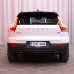Volvo - XC40 - T5 Twin Engine R-Design Business aur // 1-om. Suomi-auto / Webasto / Pilot assist / VOC / H&K / Blis / 360° / LED // - Maastoauto