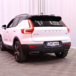 Volvo - XC40 - T5 Twin Engine R-Design Business aur // 1-om. Suomi-auto / Webasto / Pilot assist / VOC / H&K / Blis / 360° / LED // - Maastoauto