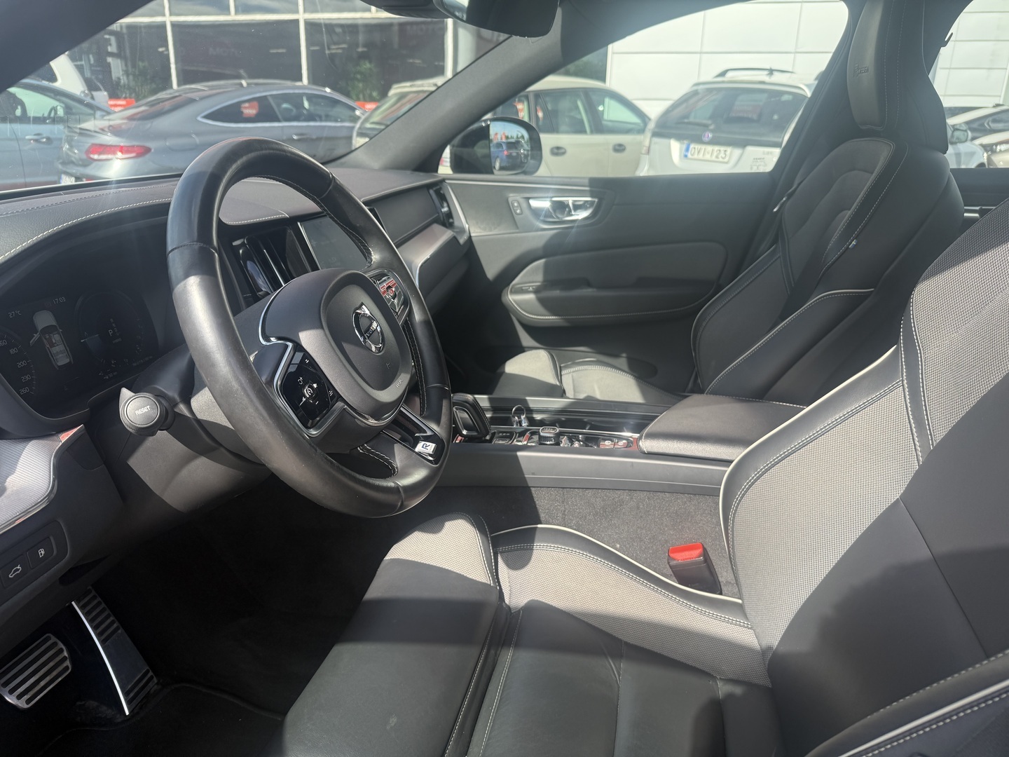 Volvo - XC60 - T8 TwE AWD R-Design aut - Maastoauto