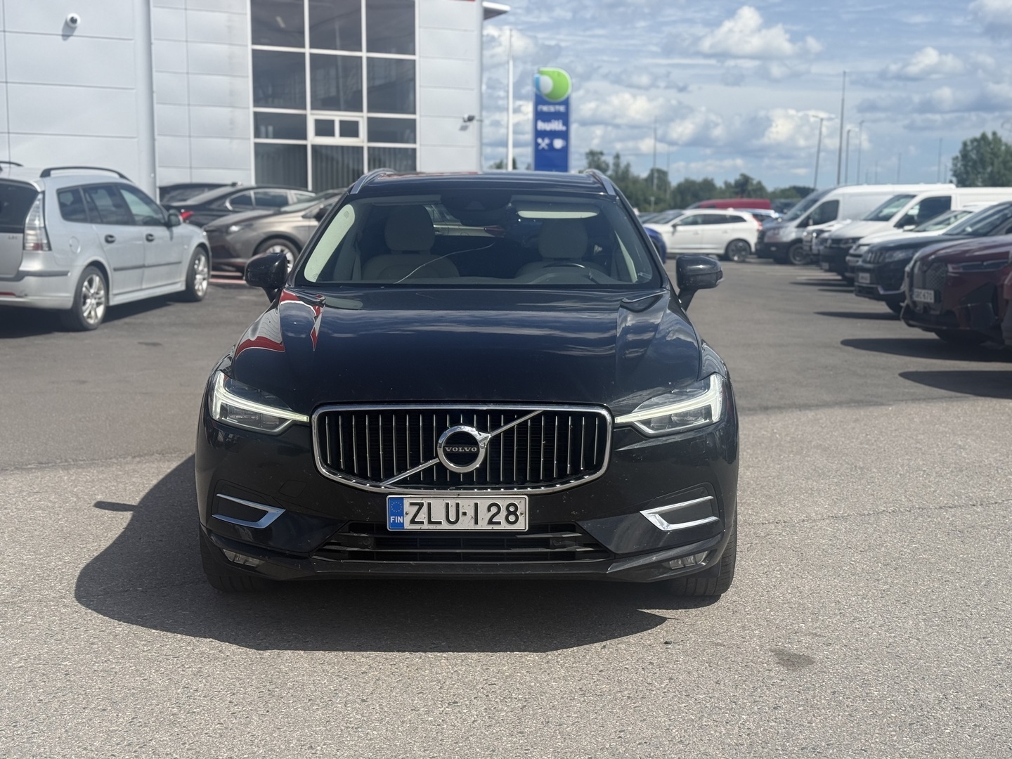 Volvo - XC60 - D5 AWD Inscription aut - Maastoauto