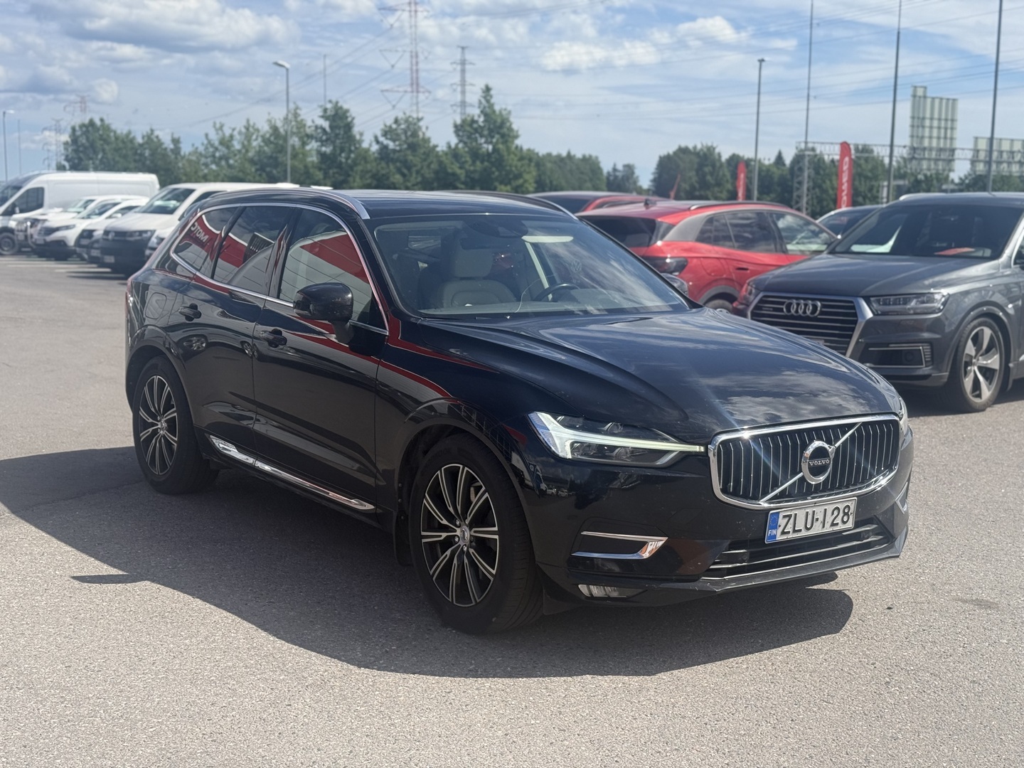 Volvo - XC60 - D5 AWD Inscription aut - Maastoauto