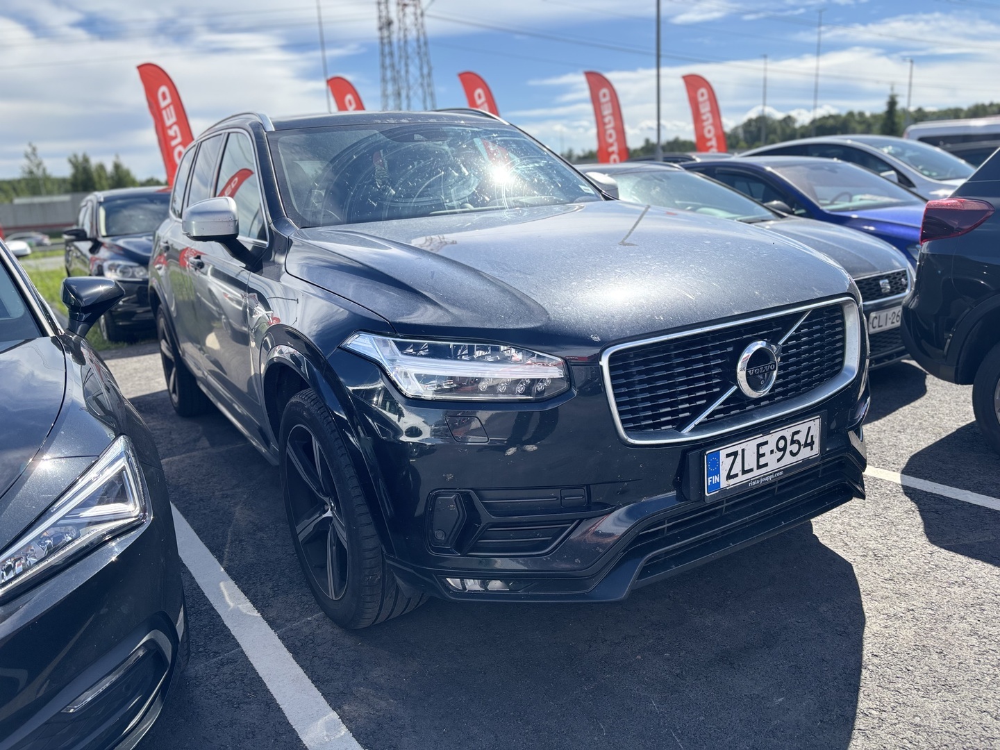 Volvo - XC90 - D5 AWD R-Design aut - Maastoauto