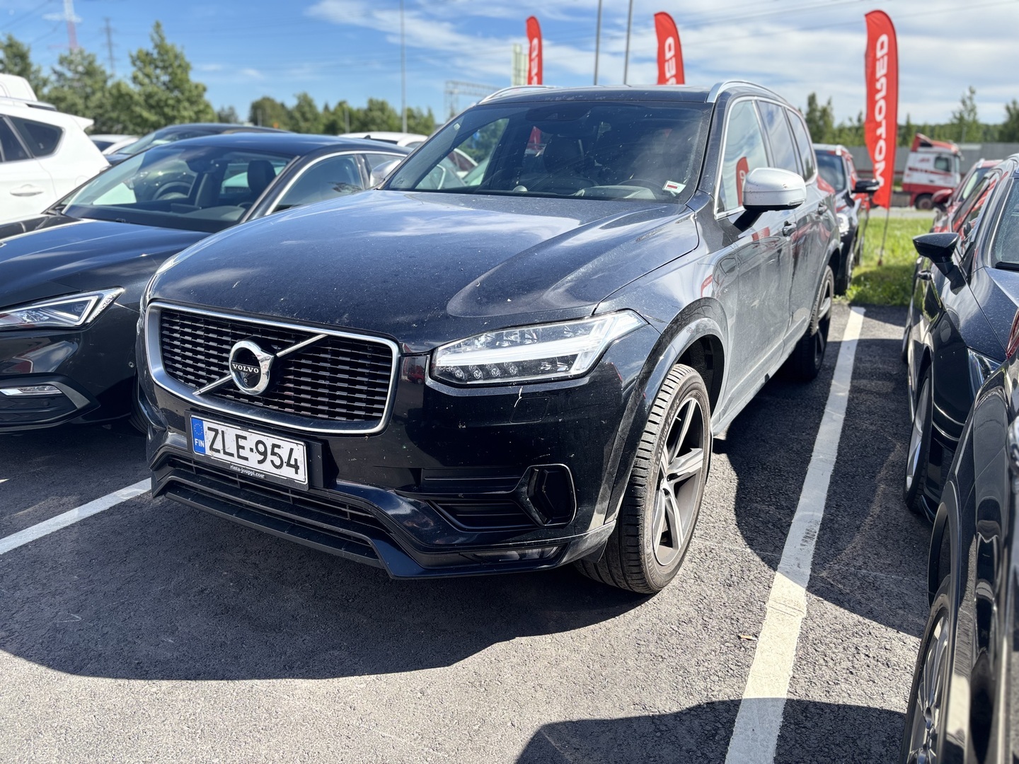 Volvo - XC90 - D5 AWD R-Design aut - Maastoauto
