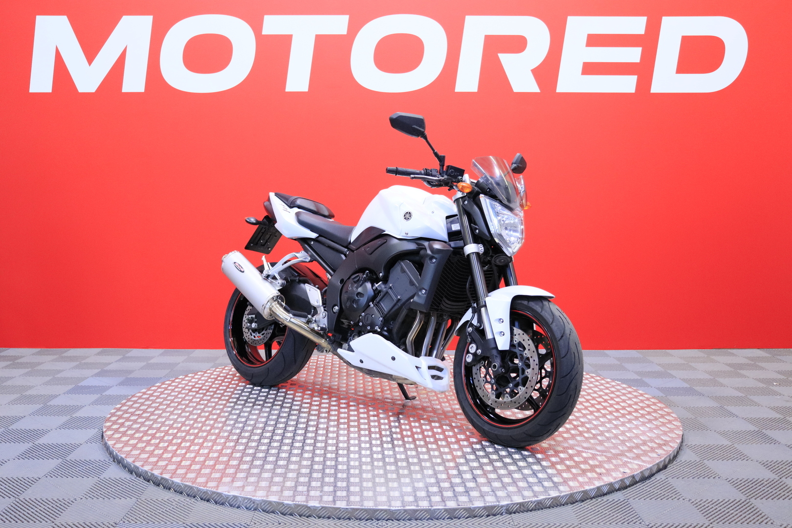 Yamaha - FZ1-N - // Bos / Huoltokirja / Suomi-Pyörä / Priimakuntoinen! - Moottoripyörä