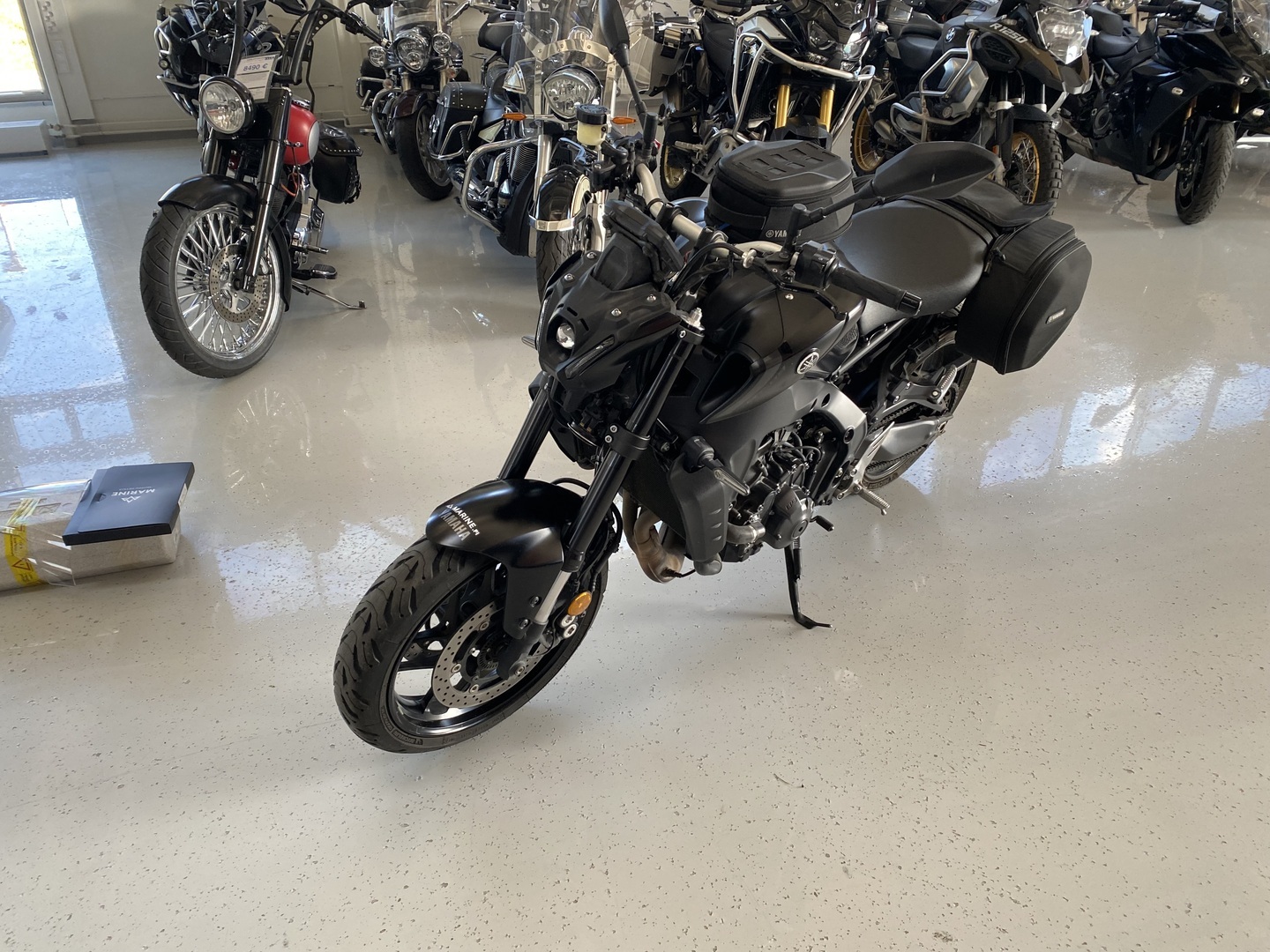 Yamaha - MT-09 - // Juuri saapunut! / Suomi-pyörä / Shifter / TCS / Ajo-modet // - Moottoripyörä
