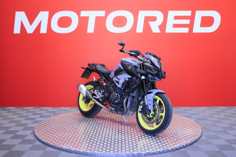 Yamaha - MT-10 - // Juuri saapunut! / Suomipyörä / Huoltokirja / Shifter / Arrow kokoputkisto / Vakkari // - Moottoripyörä