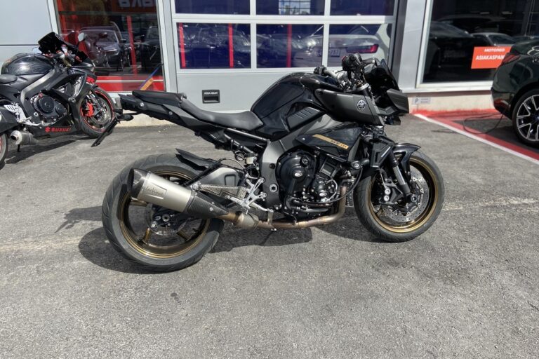 Yamaha - MT-10 - // Suomi-Pyörä / Cruise / LeoVince putkisto / Sivulaukut / 40tkm huolto tehty // - Moottoripyörä