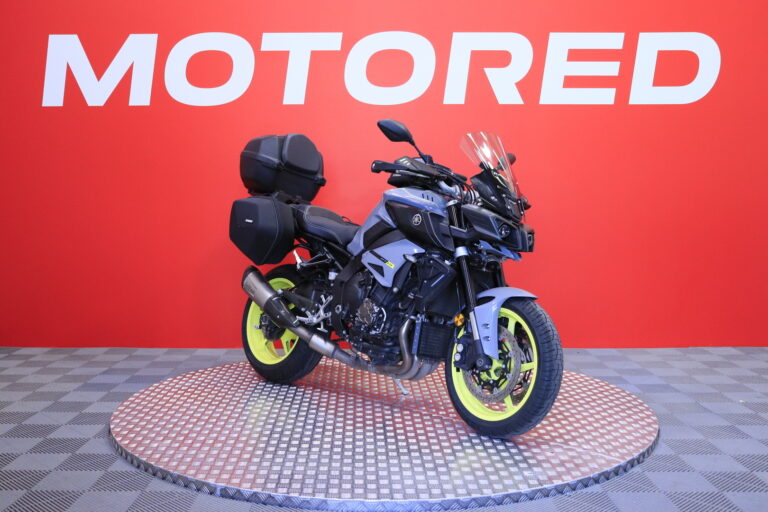 Yamaha - MT-10 - // Suomi-pyörä / LeoVince / 4x Laukut / Navi // - Moottoripyörä