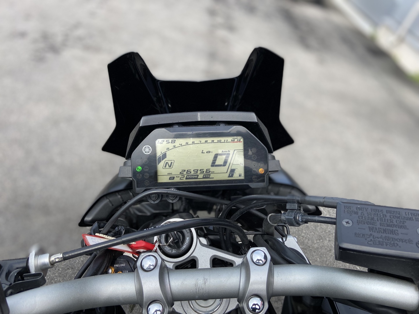Yamaha - MT-10 - // Acrapovic / Shifteri / Huoltokirja / TCS / Vakkari // - Moottoripyörä
