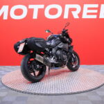 Yamaha - MT-10 - // Akrapovic / Shifter / Vakkari / Laukut // - Moottoripyörä