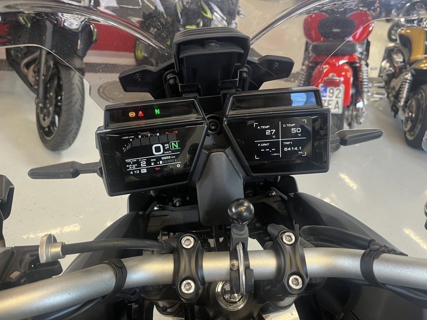 Yamaha - TRACER - 900GT // JUURI SAAPUNUT / Vakkari / Ajo-modet / Juuri Huollettu / 3x laukut // - Moottoripyörä
