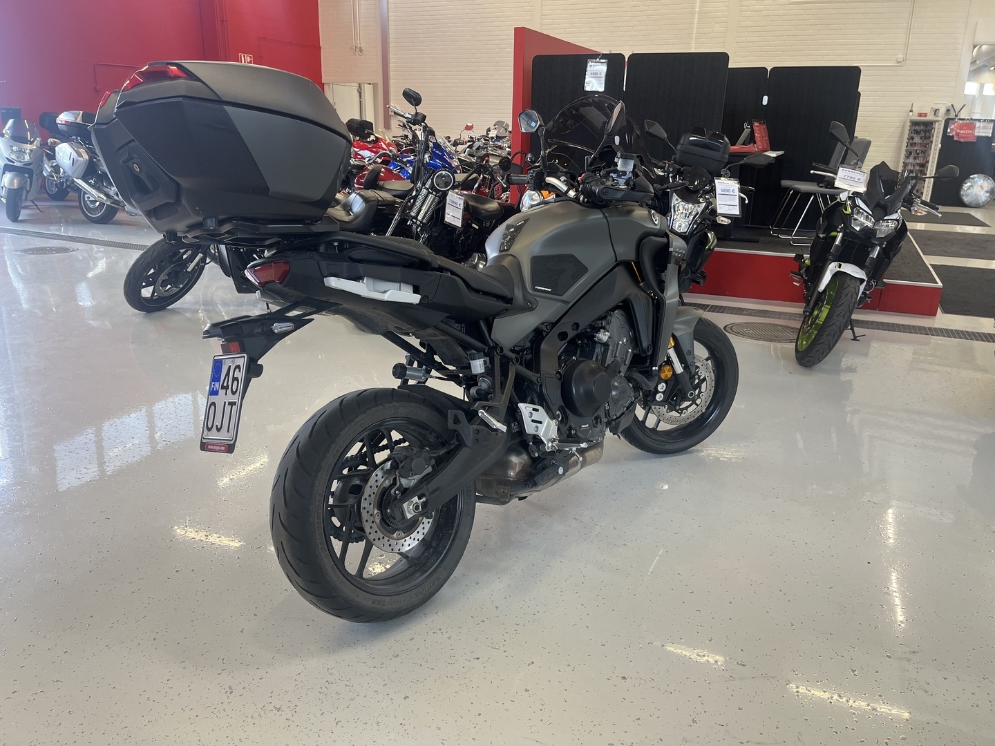 Yamaha - TRACER - 900GT // JUURI SAAPUNUT / Vakkari / Ajo-modet / Juuri Huollettu / 3x laukut // - Moottoripyörä
