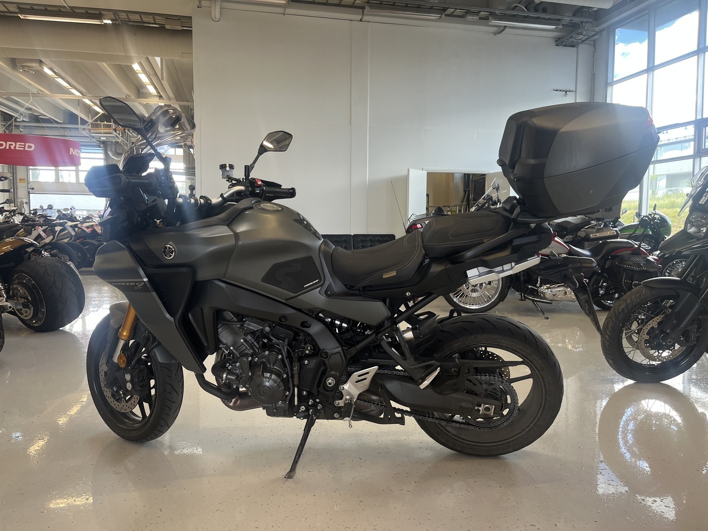 Yamaha - TRACER - 900GT // JUURI SAAPUNUT / Vakkari / Ajo-modet / Juuri Huollettu / 3x laukut // - Moottoripyörä