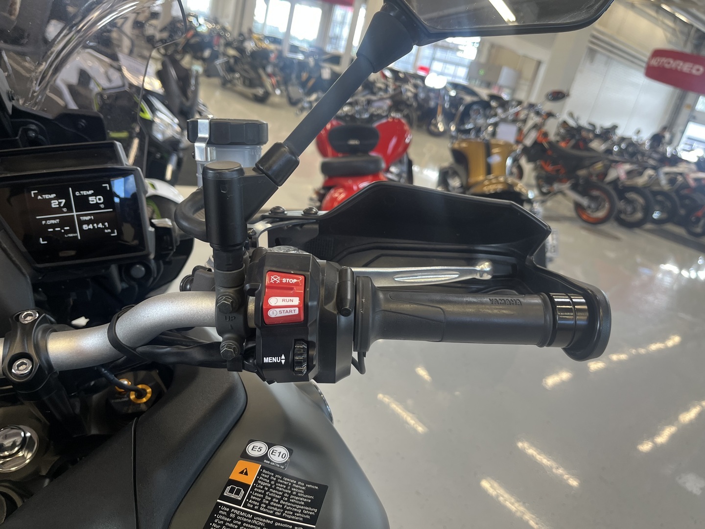 Yamaha - TRACER - 900GT // JUURI SAAPUNUT / Vakkari / Ajo-modet / Juuri Huollettu / 3x laukut // - Moottoripyörä