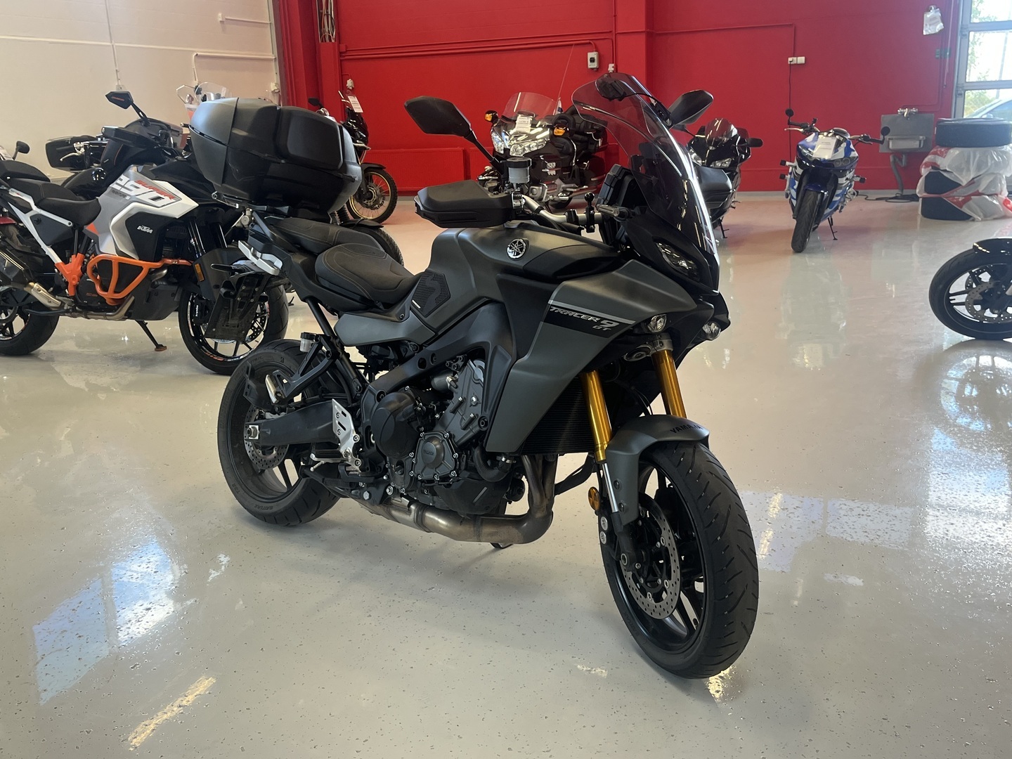 Yamaha - TRACER - 900GT // JUURI SAAPUNUT / Vakkari / Ajo-modet / Juuri Huollettu / 3x laukut // - Moottoripyörä