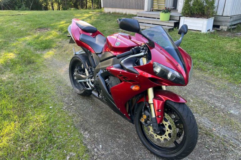 Yamaha - YZF-R1 - // Tulossa myyntiin! / Suomipyörä / Siistikuntoinen / Hyvät renkaat // - Moottoripyörä