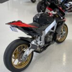 Aprilia - RSV4 - // Akrapovic / Öhlins / Rizoma / Shifteri / Juuri saapunut // - Moottoripyörä