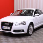 Audi - A3 - Sportback Attraction S line Business Plus 1,4 TFSI 92kW S tronic // Vakionopeudensäädin / Ilmastointi / 2x renkaat // - Viistoperä