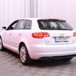 Audi - A3 - Sportback Attraction S line Business Plus 1,4 TFSI 92kW S tronic // Vakionopeudensäädin / Ilmastointi / 2x renkaat // - Viistoperä