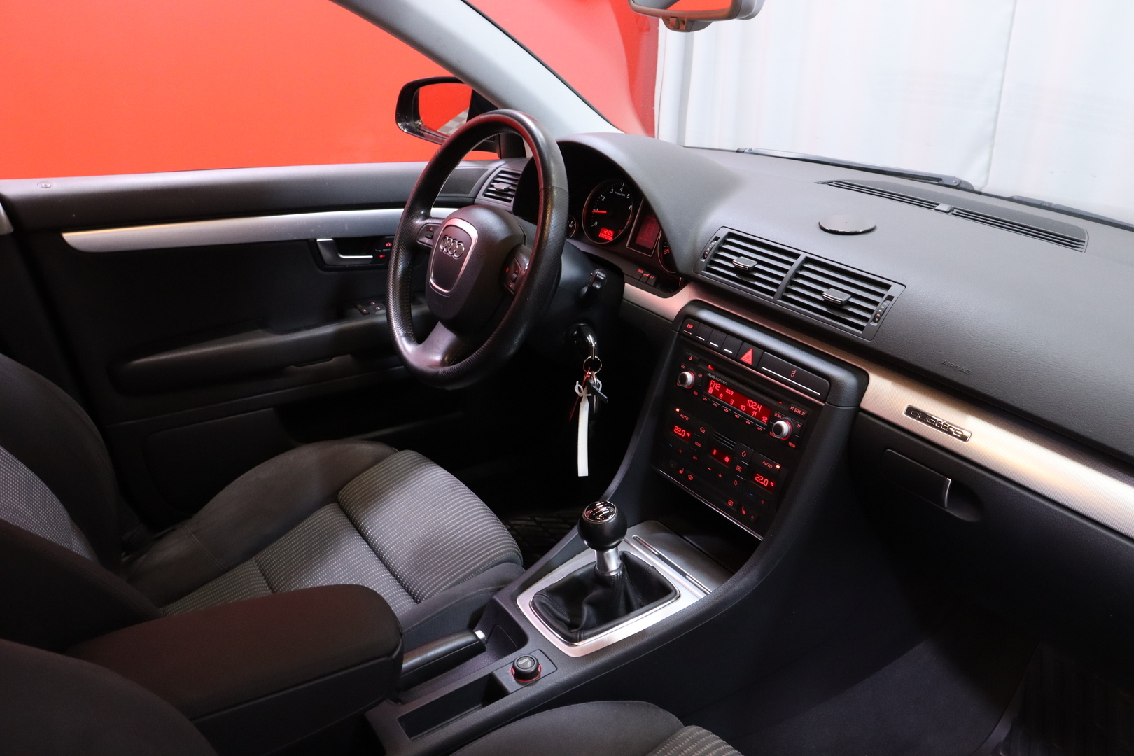 Audi - A4 - AUDI A4 Sedan (AA) 4ov 1980cm3 - Sedan