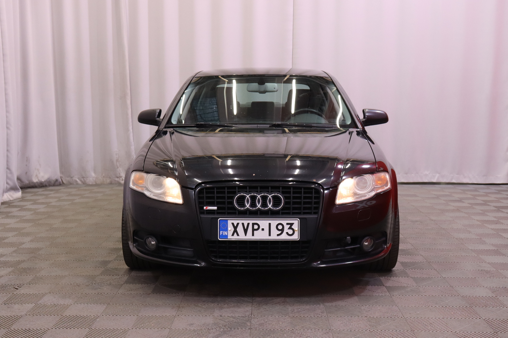 Audi - A4 - AUDI A4 Sedan (AA) 4ov 1980cm3 - Sedan