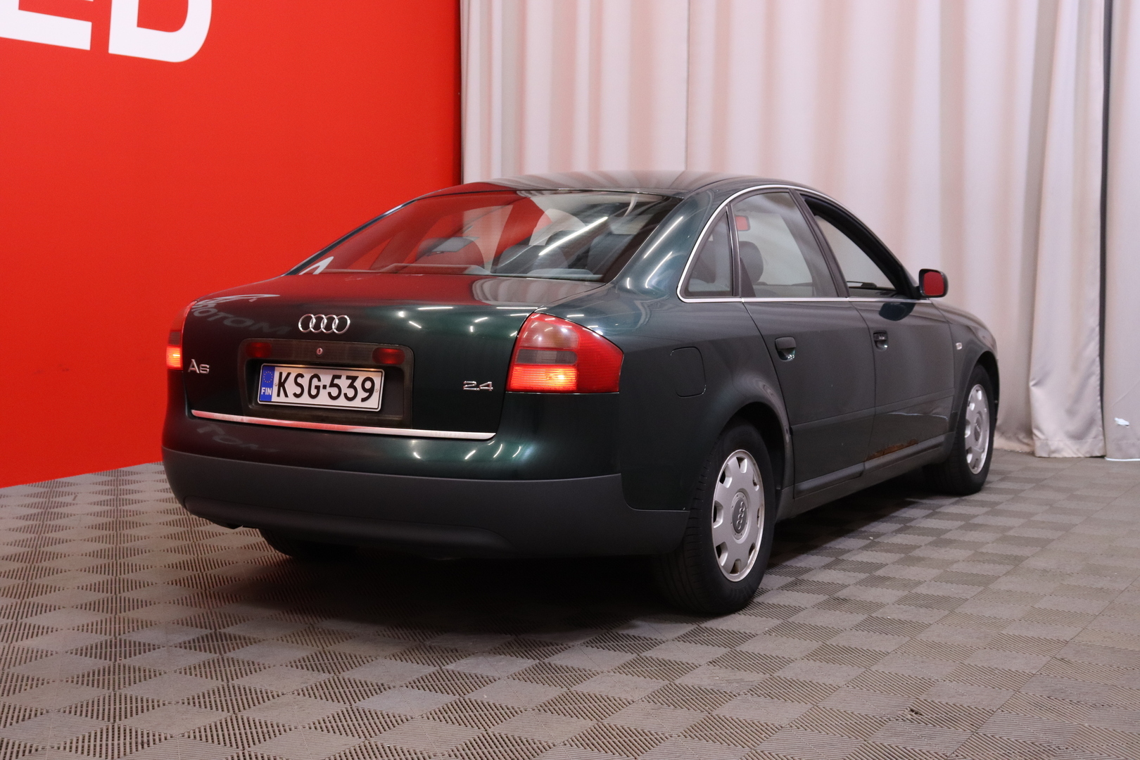 Audi - A6 - 4D SEDAN A6 2.4-4B/275 // MYYDÄÄN HUUTOKAUPAT.COM ! // - Sedan