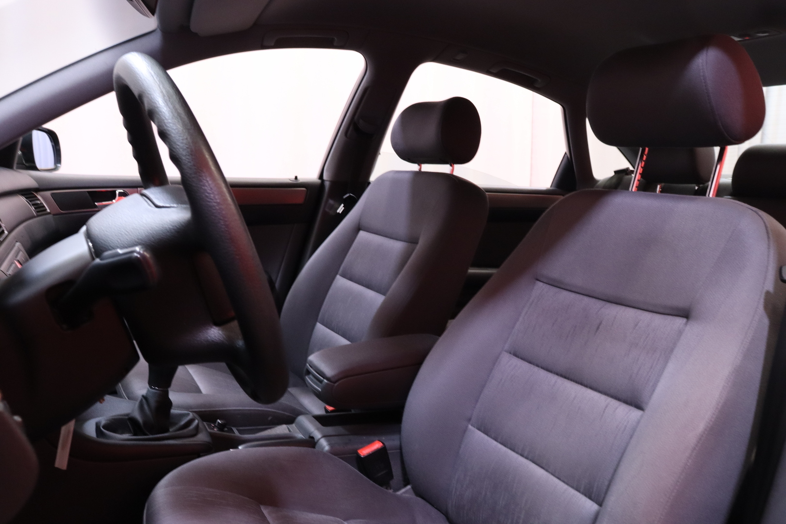Audi - A6 - 4D SEDAN A6 2.4-4B/275 // MYYDÄÄN HUUTOKAUPAT.COM ! // - Sedan