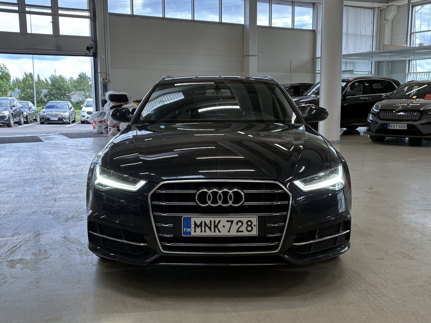 Audi - A6 - Avant S line Business Sport 2,0 TDI 110 kW ultra S tronic S-Line **Juuri Tullut! / Suomi-auto / Webasto / Kamera / Koukku** - Farmari
