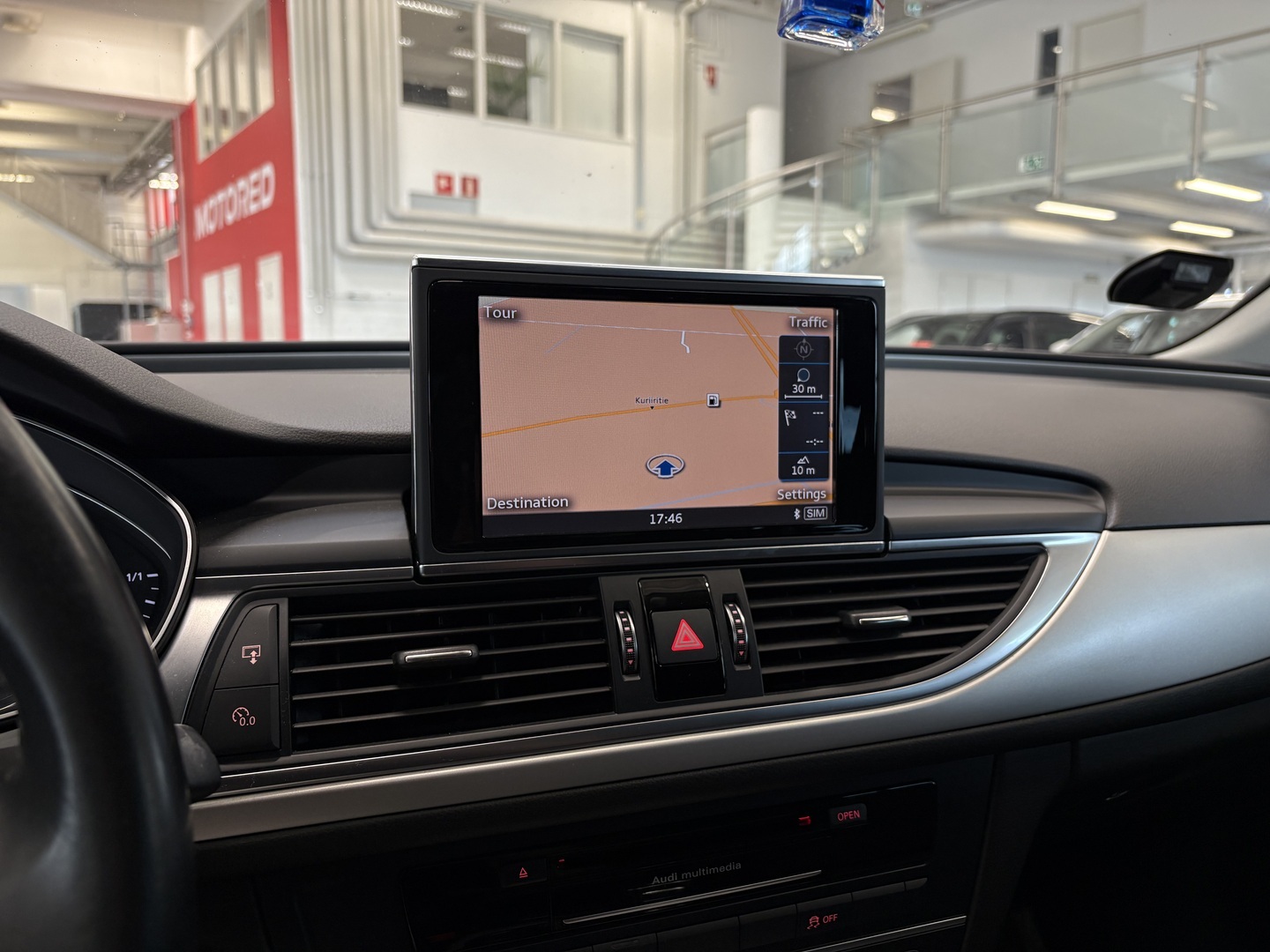 Audi - A6 - Avant S line Business Sport 2,0 TDI 110 kW ultra S tronic S-Line **Juuri Tullut! / Suomi-auto / Webasto / Kamera / Koukku** - Farmari
