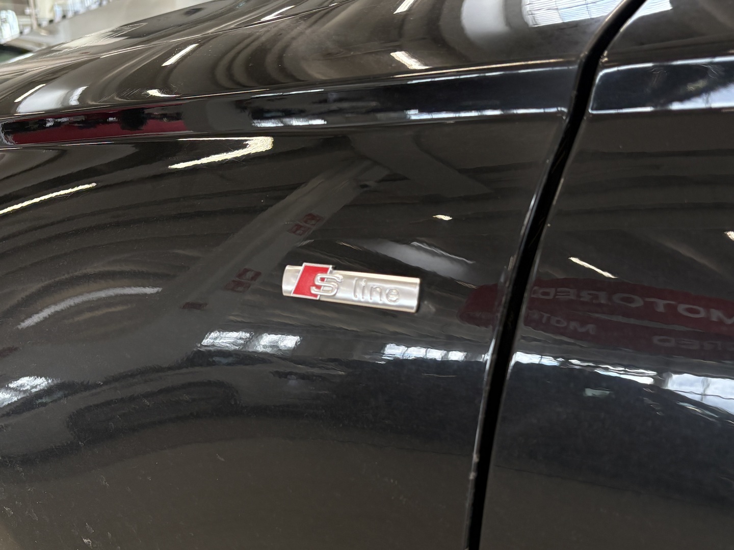 Audi - A6 - Avant S line Business Sport 2,0 TDI 110 kW ultra S tronic S-Line **Juuri Tullut! / Suomi-auto / Webasto / Kamera / Koukku** - Farmari