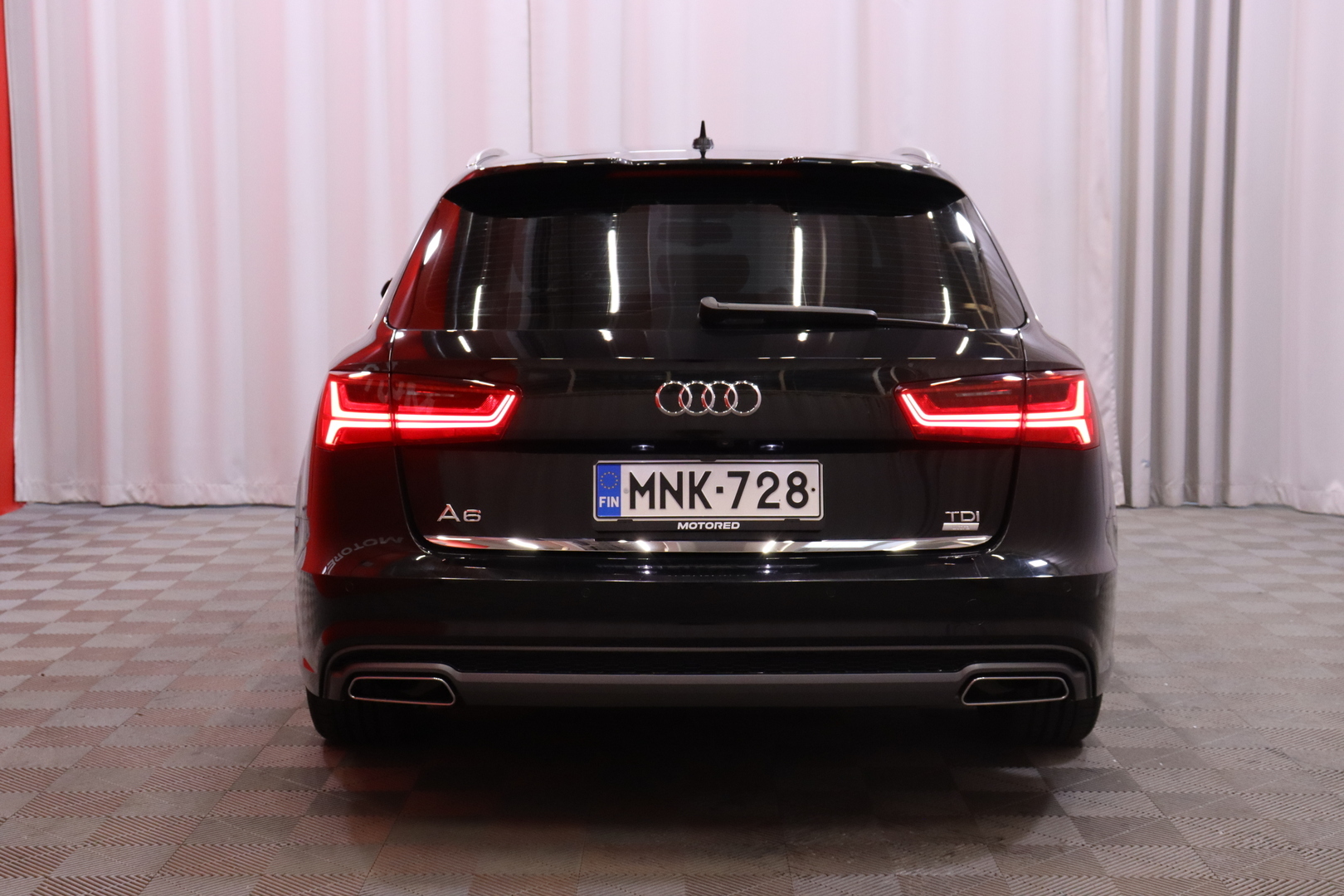 Audi - A6 - Avant S line Business Sport 2,0 TDI 110 kW ultra S tronic S-Line **Juuri Tullut! / Suomi-auto / Webasto / Kamera / Koukku** - Farmari