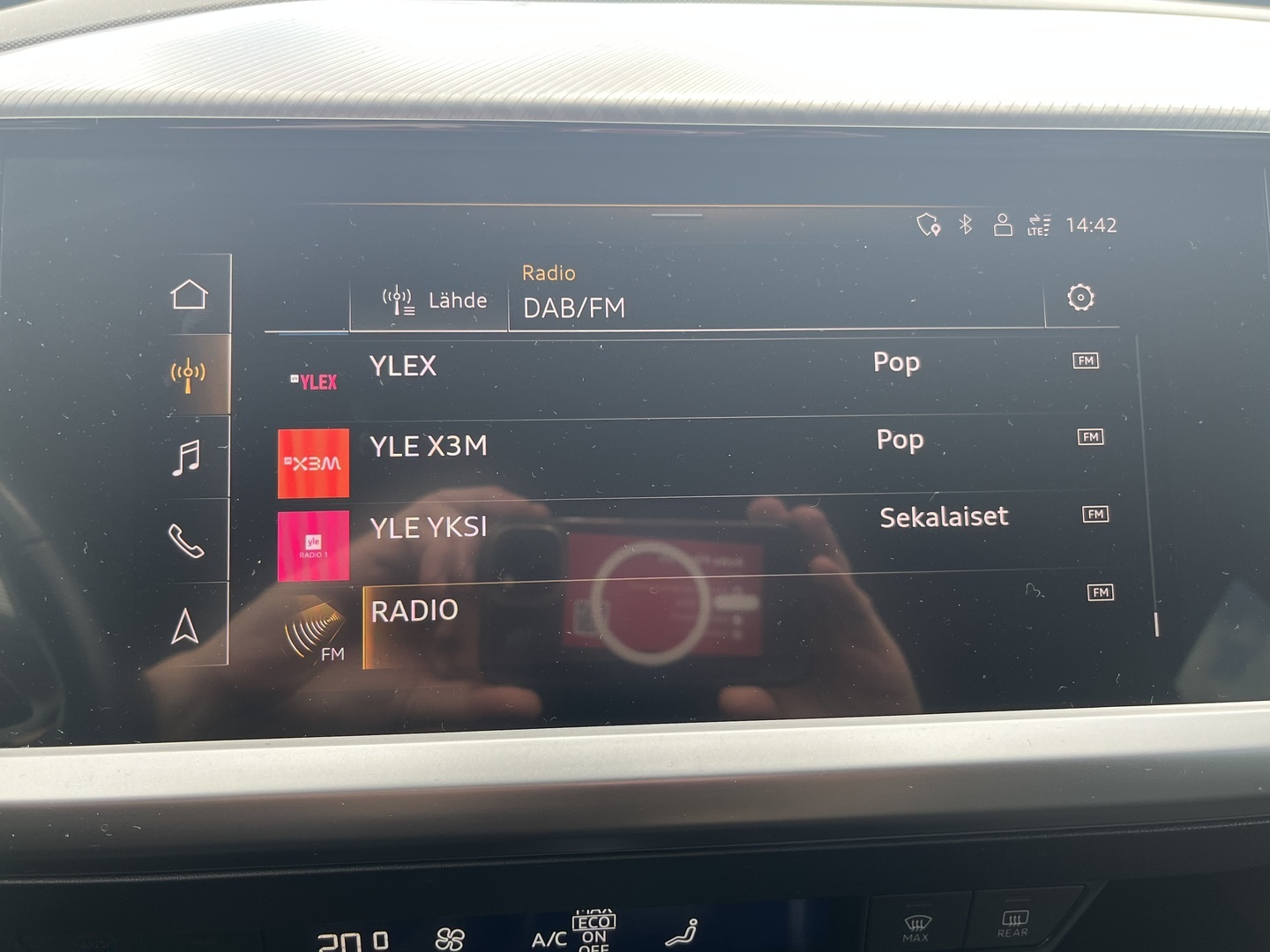 Audi - Q4 e-tron - 50 quattro // Matrix LED / Sonos Audio / ACC / Muistipenkki / Kamera / Sporttipenkit // - Farmari