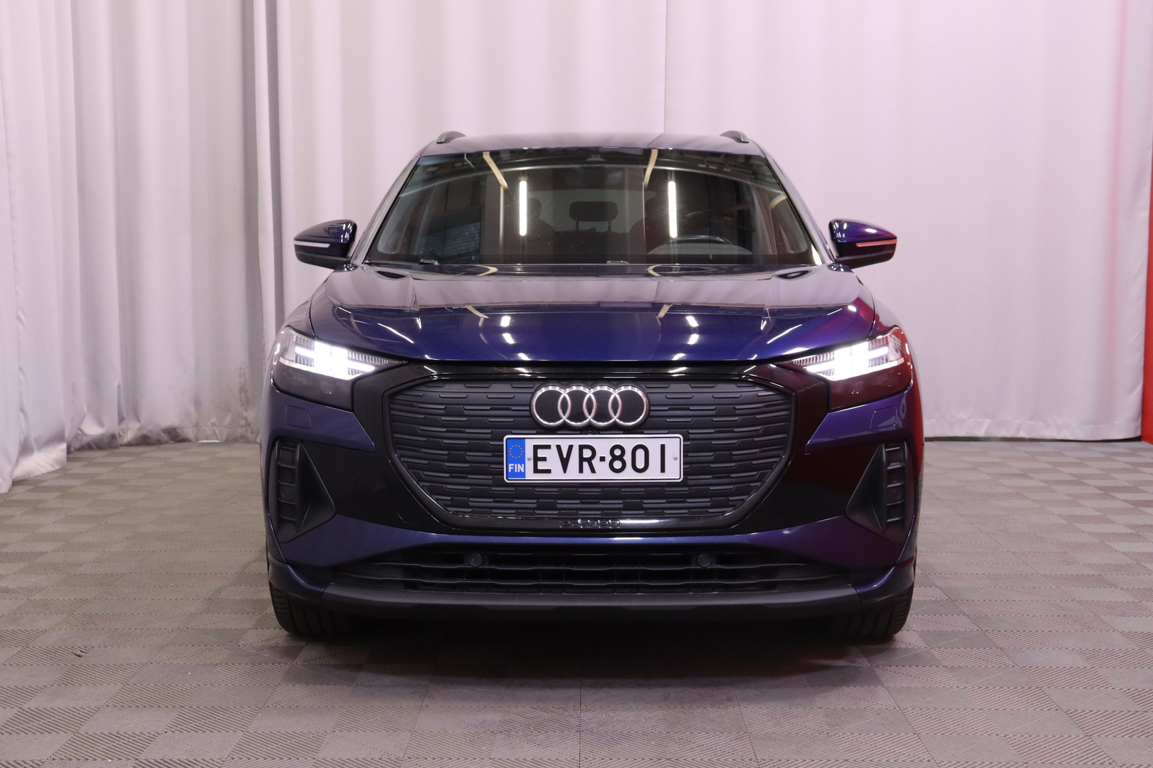 Audi - Q4 e-tron - 50 quattro // Matrix LED / Sonos Audio / ACC / Muistipenkki / Kamera / Sporttipenkit // - Farmari