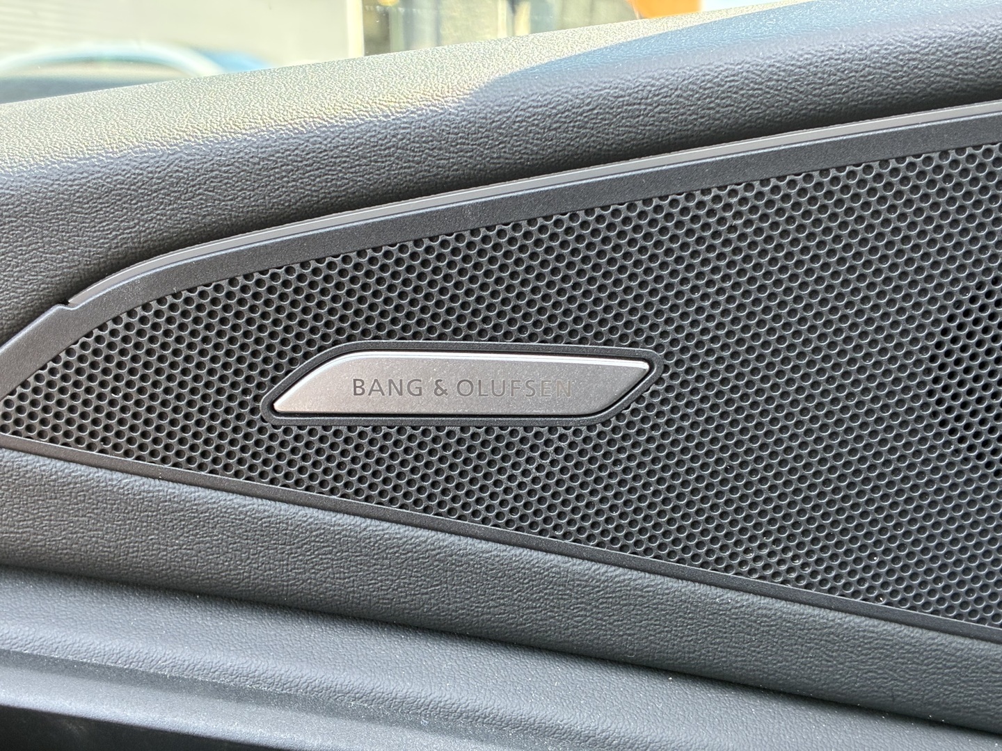 Audi - Q6 e-tron - quattro - Maastoauto