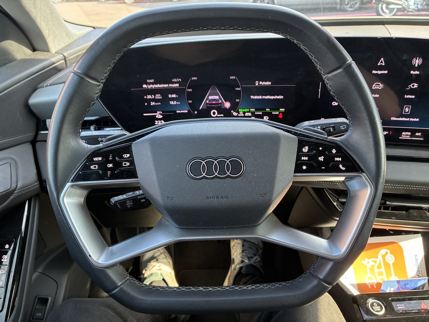Audi - Q6 e-tron - quattro - Maastoauto