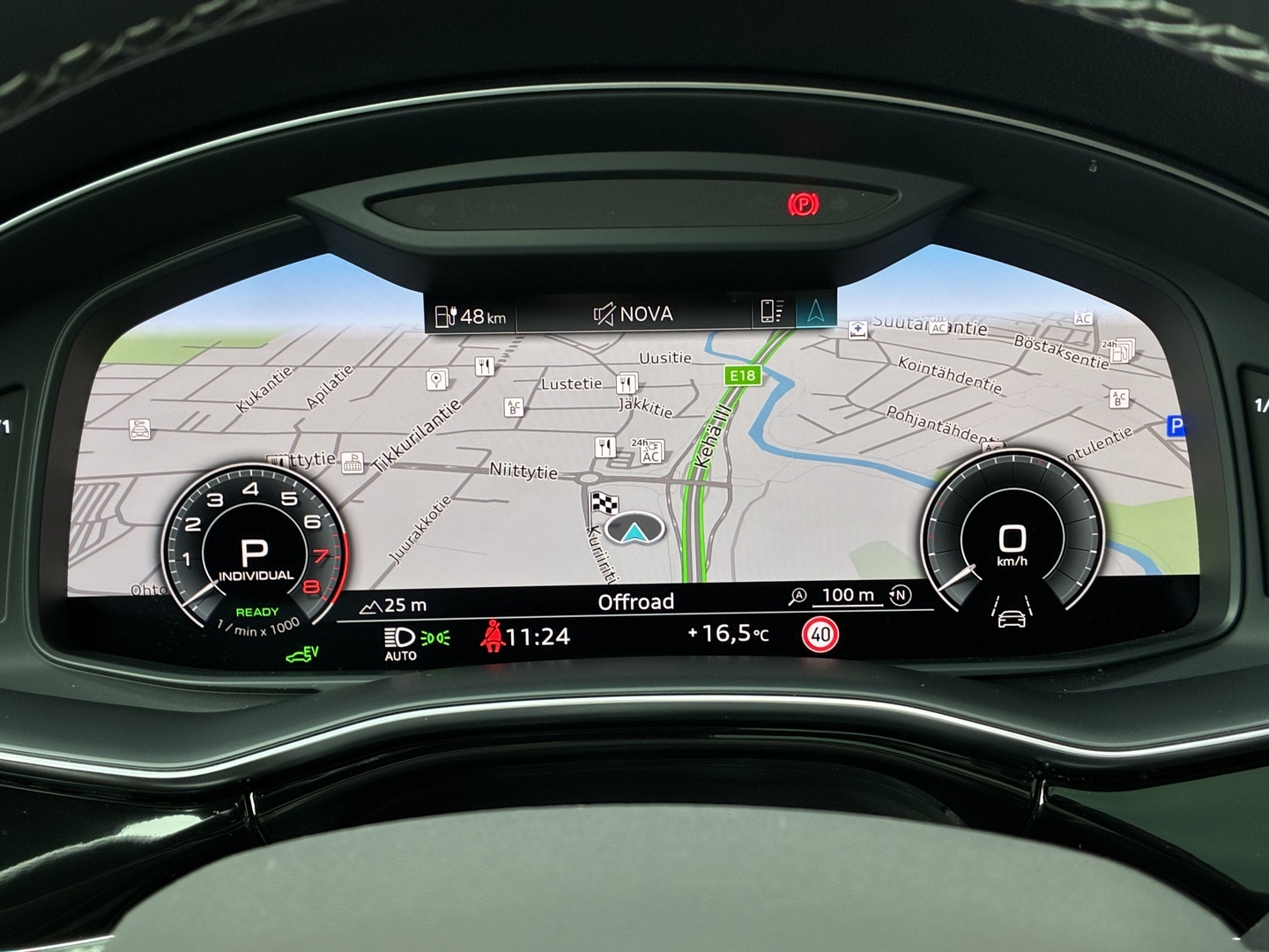 Audi - Q8 - 60 TFSI e 340 kW quattro tiptronic S Line - Maastoauto