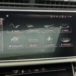 Audi - Q8 - 60 TFSI e 340 kW quattro tiptronic S Line - Maastoauto