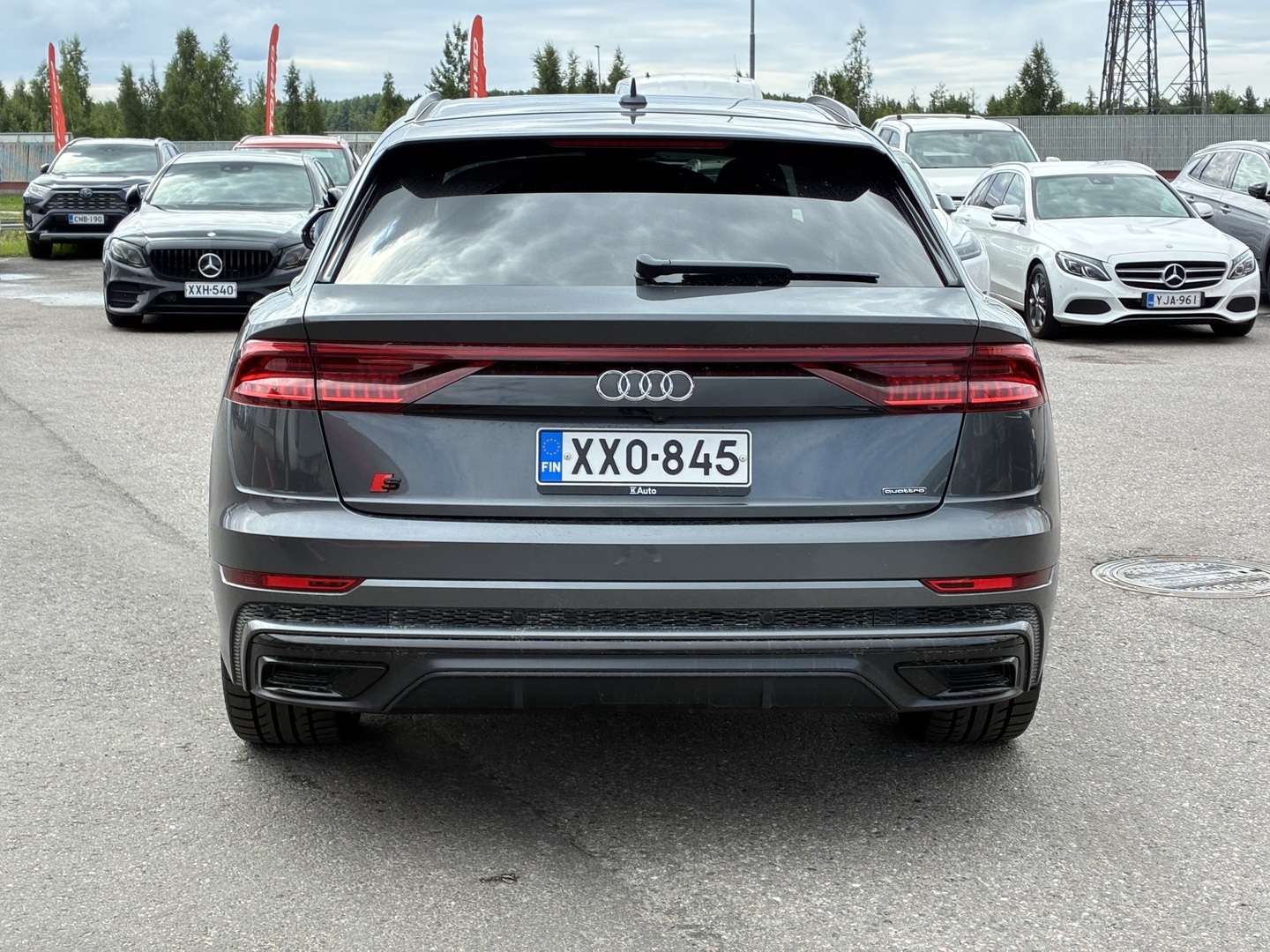 Audi - Q8 - 60 TFSI e 340 kW quattro tiptronic S Line - Maastoauto