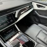 Audi - Q8 - 60 TFSI e 340 kW quattro tiptronic S Line - Maastoauto