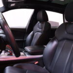 Audi - Q8 - 60 TFSI e 340 kW quattro tiptronic S Line - Maastoauto