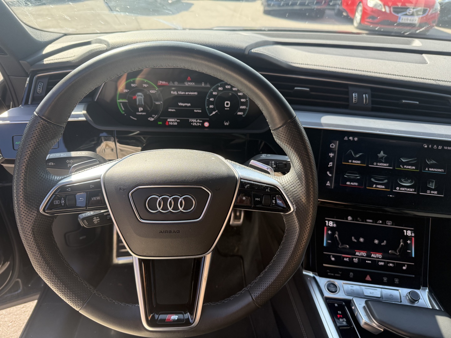 Audi - Q8 e-tron - SUV 50 Land of quattro S Line - Maastoauto