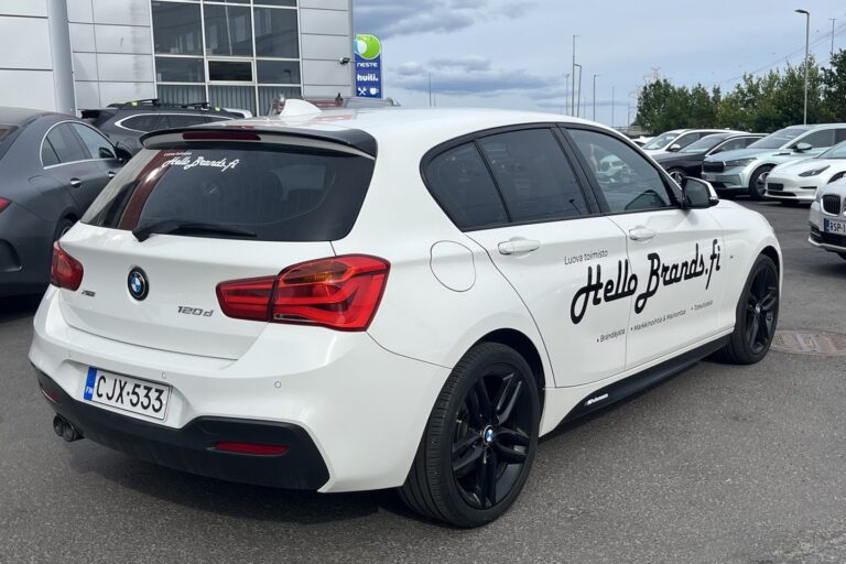 BMW 120