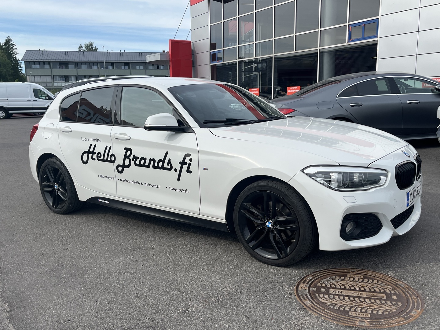 BMW - 120 - F20 LCI Hatchback 120d xDrive Business M Sport / Suomi-auto / LED / Webasto / H&K / CarPlay / Comfort access - Viistoperä