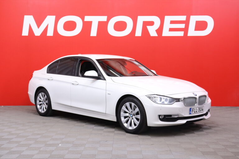 BMW - 316 - F30 Sedan 316i TwinPower Turbo A Business Automatic Lines Suomi-auto / Webasto / Xenon / Vakkari / Navi / P. Tutkat / - Sedan