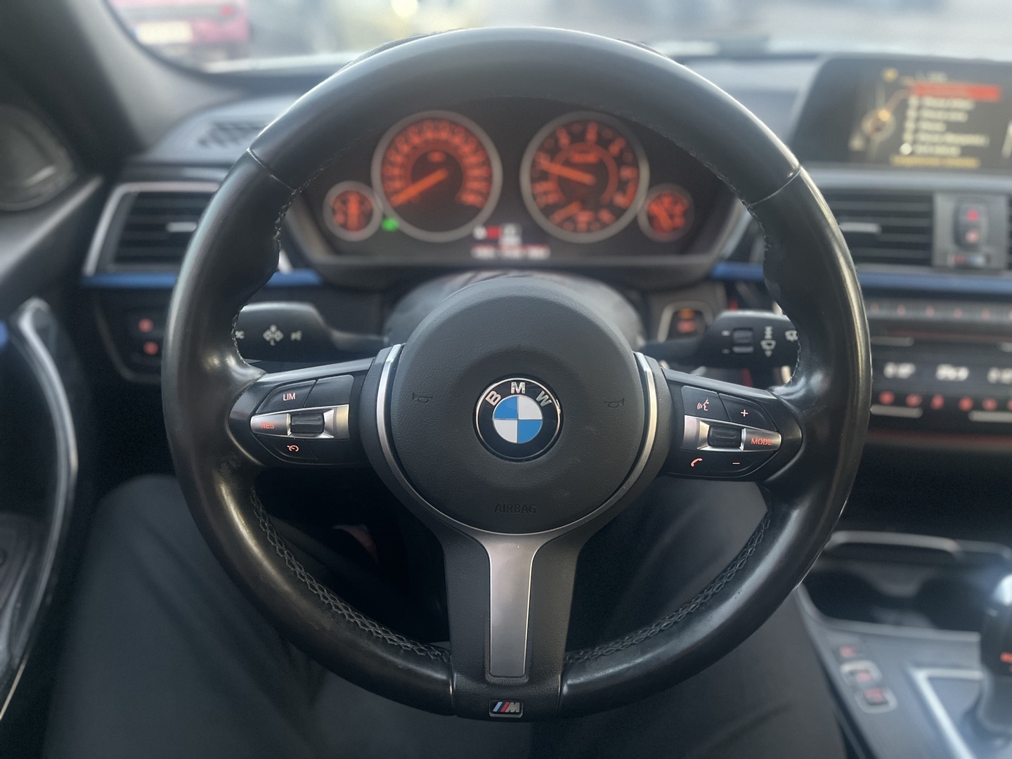 BMW - 320 - F31 Touring 320d A xDrive Business M Sport Edition - Farmari