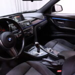 BMW - 320 - F31 Touring 320d A xDrive Business M Sport Edition // Suomi-auto / Vetokoukku / Sporttipenkit / Vakkari / Navi // - Farmari