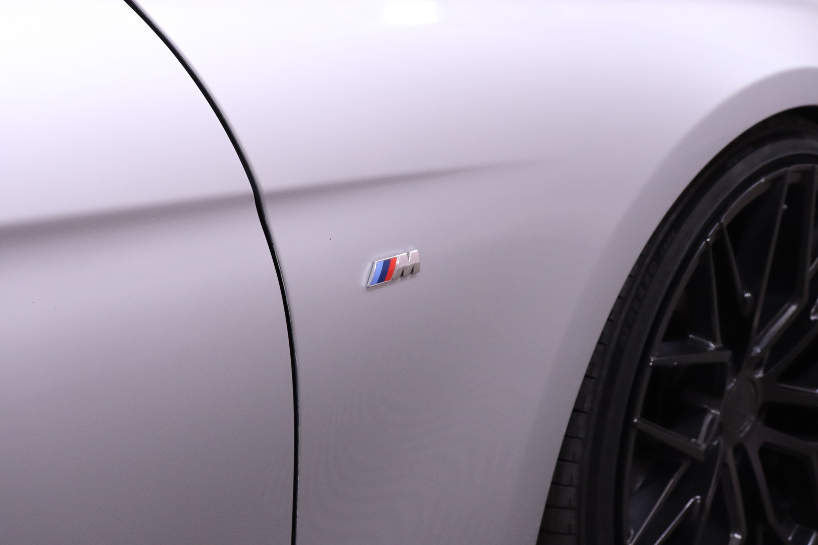 BMW - 320 - F31 Touring 320d A xDrive Business M Sport Edition // Suomi-auto / Vetokoukku / Sporttipenkit / Vakkari / Navi // - Farmari