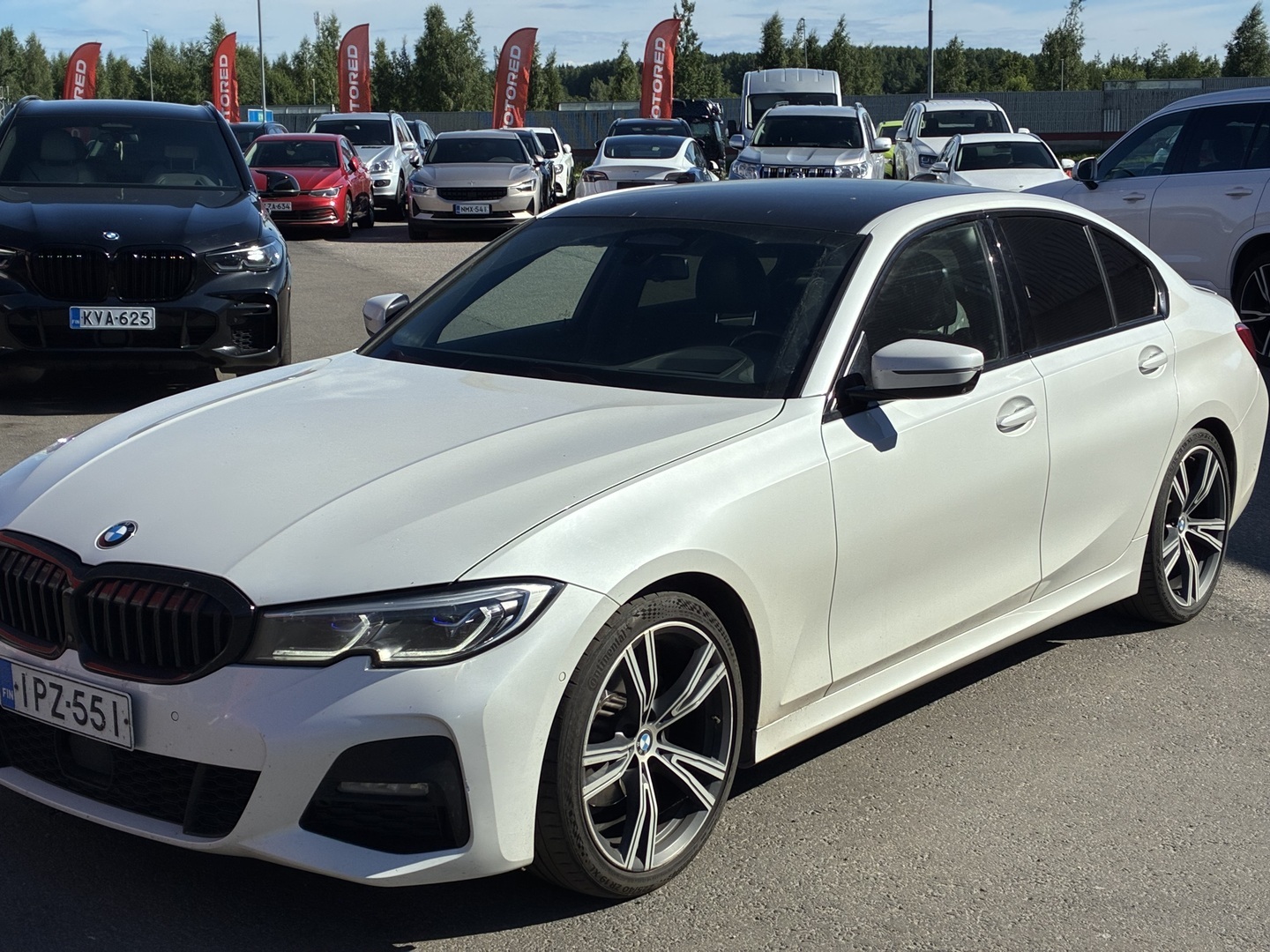 BMW - 320 - G20 Sedan 320d A xDrive Business M Sport - Sedan