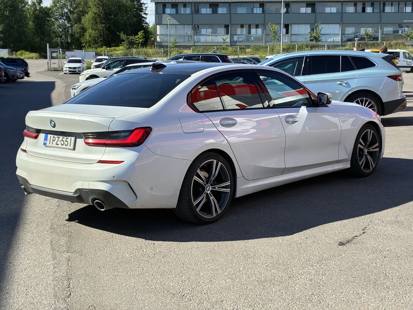 BMW - 320 - G20 Sedan 320d A xDrive Business M Sport - Sedan